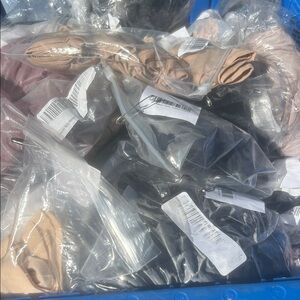 Quince Women's Seamless Undershirt Pack - Black and Nude